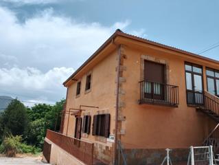 Apartament a Calle la fontanilla 2. Apartamento 2 dormitorios con vistas al macizo central de sierra