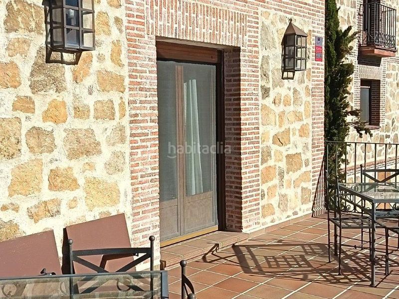 Foto a56aaef5-8d3b-4500-86fb-08ed380fc4f1. Edifici a calle iglesia 8 a Navalonguilla