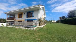 Xalet a Somo. Somo, chalet individual con finca privada