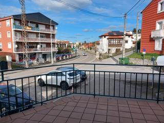 Maison à Barrio cuatro caminos 170. Pedreña, casa individual con local