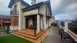 Xalet a Calle pedreña 10. Pedrña, chalet individual