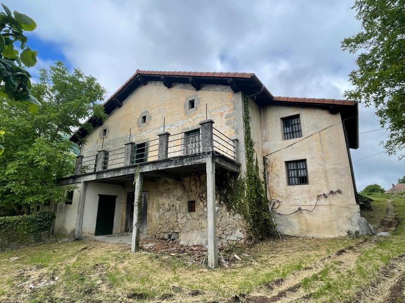 Foto d9683238-82a5-4039-8b2d-61248a5a1b9d. Casale con parcheggio in Araitz