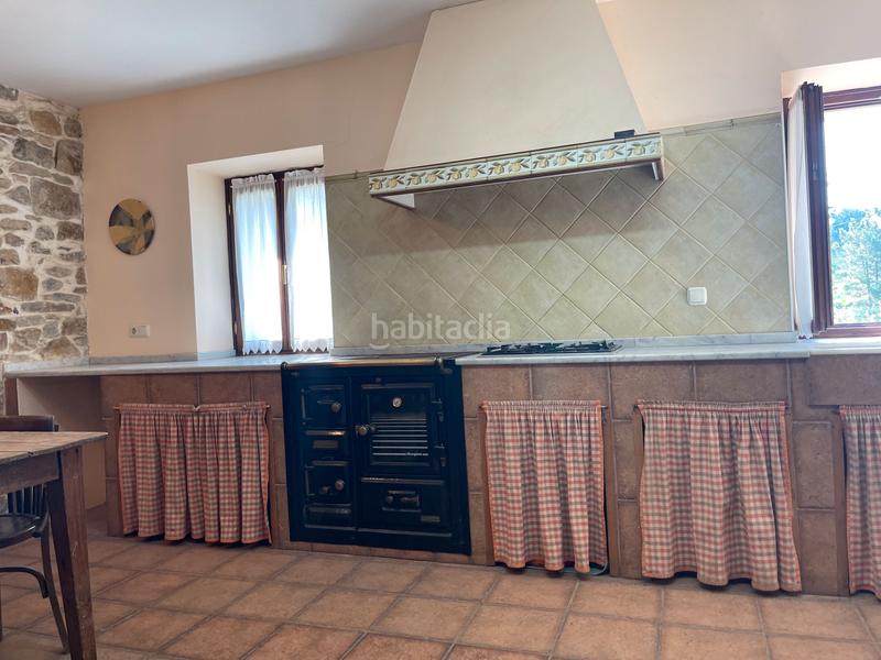 Foto adeb1988-c20a-48a0-b4d0-93bab97aeead. Masía en Ezkio - Itsaso