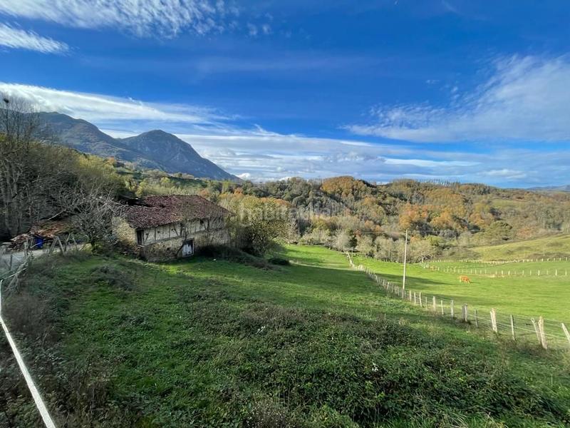 Foto cc613c5e-6442-45a7-88d4-313493355d5e. Country house with parking in Amezketa