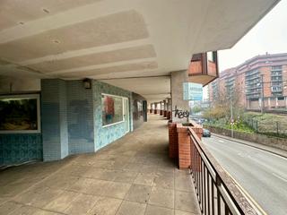 Lloguer Local Comercial a Beasain. Se alquila local en beasain. se ubica en una entreplanta