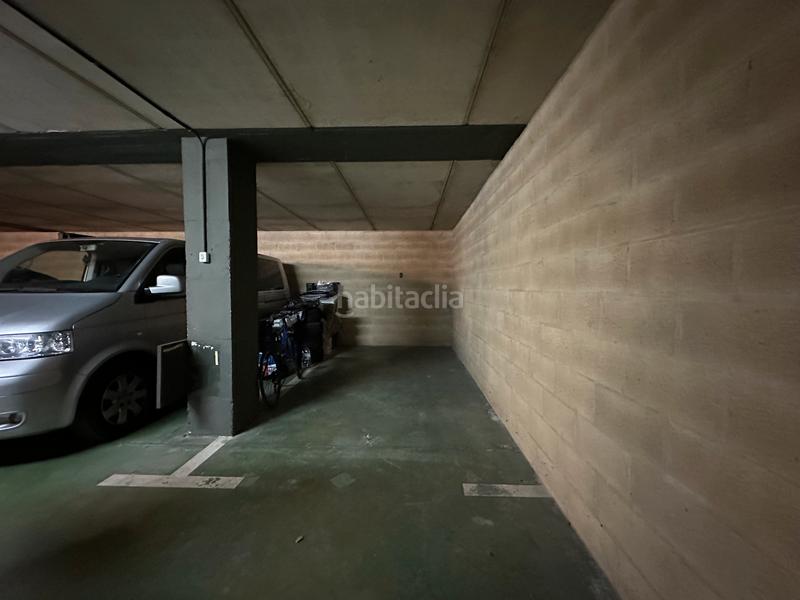Foto a20e2567-73a4-4b69-ae7a-c96e094eb953. Aparcament cotxe a Ormaiztegi