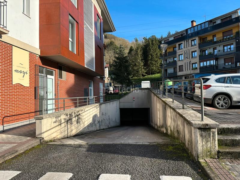 Foto 5cc6be02-d2b9-4fa1-b4de-d8dbb66af041. Autoparkplatz in Zegama