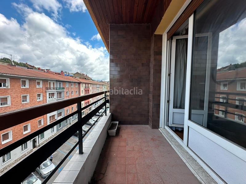 Foto 5f6c1bf8-9d00-4e15-88cd-0c84200177cd. Duplex avec chauffage dans Beasain