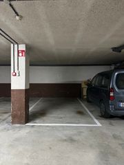 Location Parking voiture à Kale nagusia kalea 15. Garaje en idiazabal