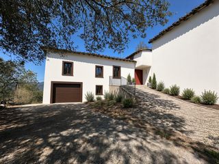 Mas  Osintxu. Caserío tradicional en plena naturaleza con vistas al anboto