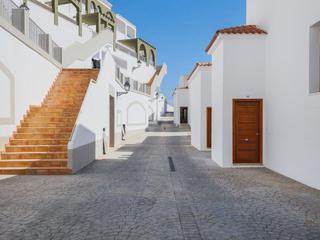 Apartament a Xeraco. Piso de 72 m² con amplia terraza de 61 m².