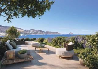 Apartment  Playa del albir. Lujoso apartamento de 3 habitaciones con terraza, vistas al mar,