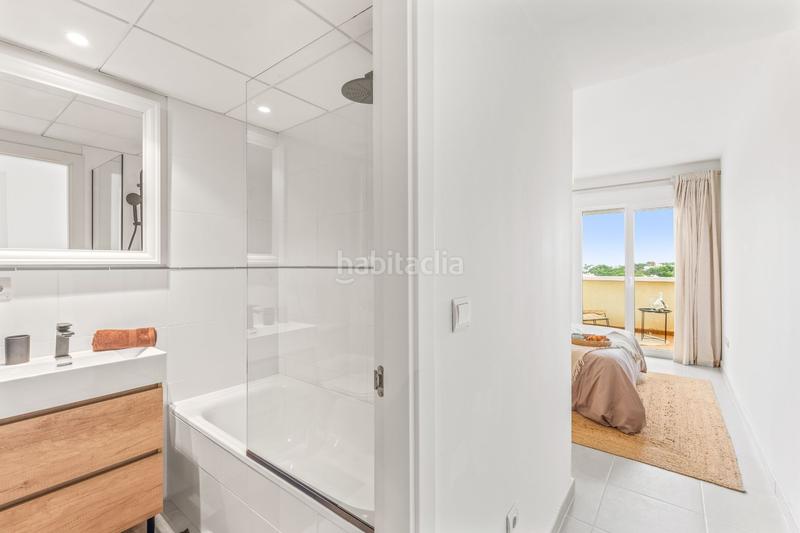 Foto adb4f555-4da1-4dd7-aec0-e974d6ace838. Apartamento residencia con piscina, piso de 3 habitaciones con jardín privado. en Orihuela