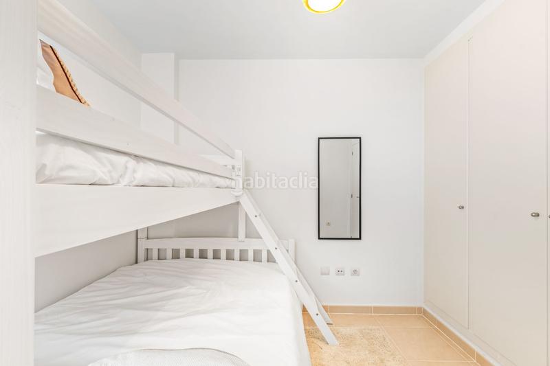 Foto c0d8161a-ea31-4087-a20e-515cc2852053. Apartamento residencia con piscina, piso de 3 habitaciones con jardín privado. en Orihuela