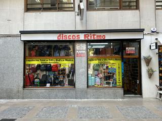 Miete Geschäftsraum in Casco Histórico. Local com. en alquiler en centro  casco histórico, 1 despacho.