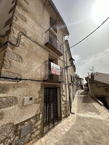 Foto 6c9019c3-78f8-447f-b85c-d21b319732a6. Casa amb calefacció a Chodos / Xodos
