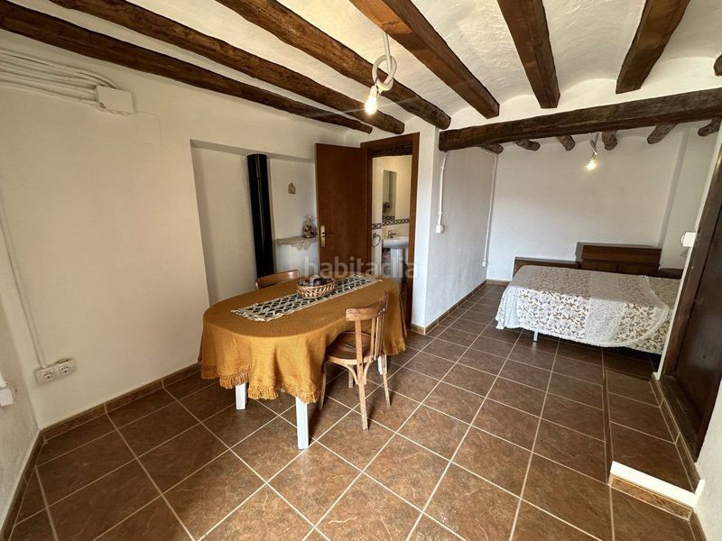 Foto a1d763cc-ee86-4486-8073-c0e564fcc127. Casa amb calefacció a Chodos / Xodos