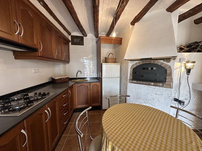 Foto f6e98e27-43b1-410e-bca1-3859e75962d2. Casa amb calefacció a Chodos / Xodos