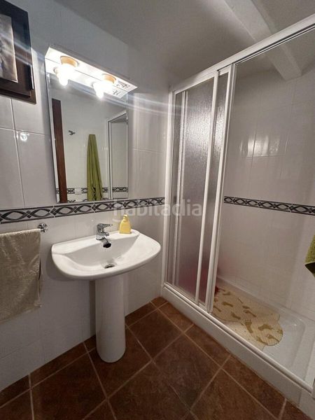 Foto fe7837d3-f625-4a55-8288-83467d279d99. Casa amb calefacció a Chodos / Xodos