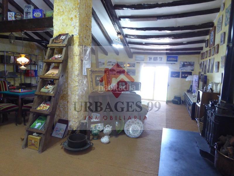 Foto 5ce00f87-7a7c-49e1-a327-2063e567cb13. Masia amb aparcament a Chodos / Xodos