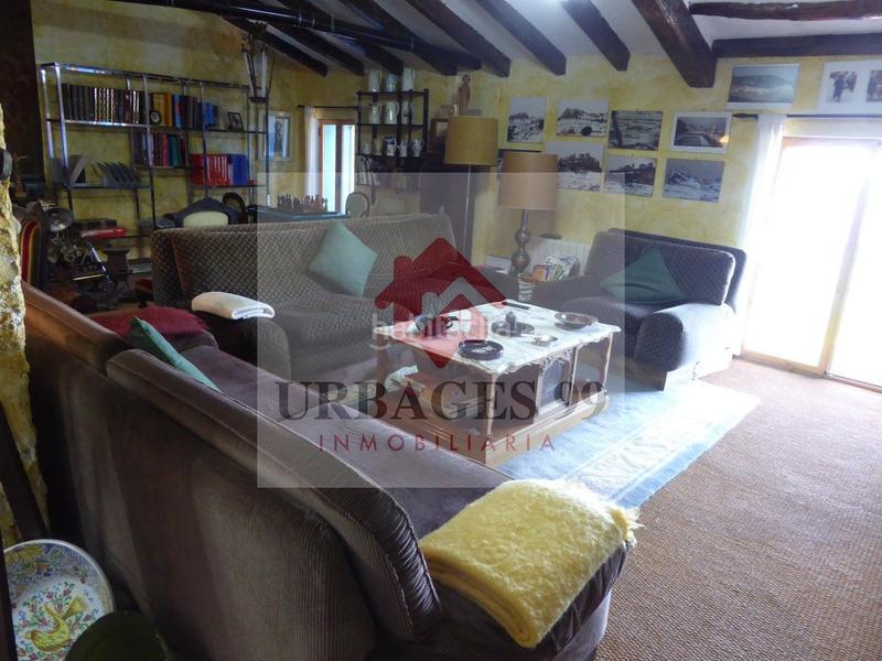 Foto ac78f058-8884-4b1c-a27f-f47707081519. Masia amb aparcament a Chodos / Xodos