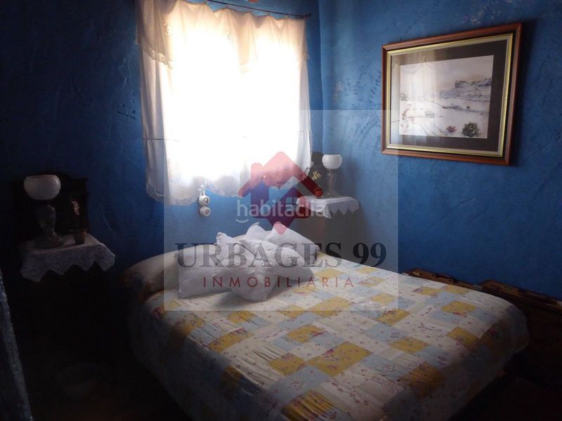 Foto bd1d1595-dea5-4b78-a7b4-d85773a18415. Masia amb calefacció aparcament a Chodos / Xodos