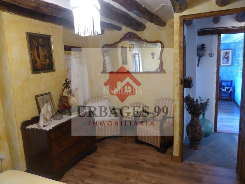Foto c1728dec-7e0c-4f87-b238-ae7476bf918e. Masia amb calefacció aparcament a Chodos / Xodos