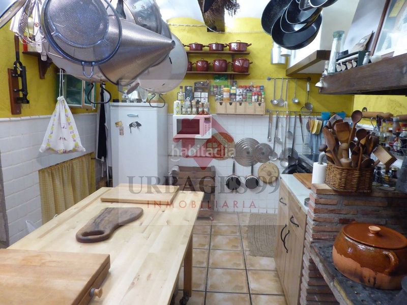 Foto d02adbb1-e36a-4d6b-999e-a13388e3d025. Masia amb calefacció aparcament a Chodos / Xodos