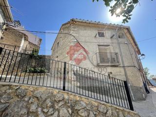 Casa a Chodos / Xodos. Casa pueblo en venta en chodos - xodos, 6 dormitorios.