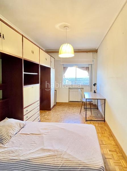 Foto cbfa84cf-5416-4fe4-a8f1-e9e21729d499. Alquiler piso habitación en alquiler en Santiago m auxiliadora, 5 dormitorios. en Huesca