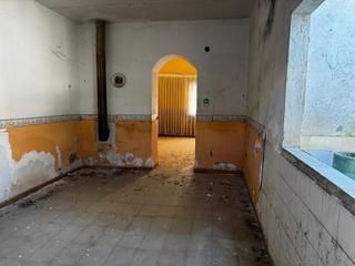Casa a Villanueva de Gállego. Casa en venta en villanueva de gallego, 6 dormitorios.