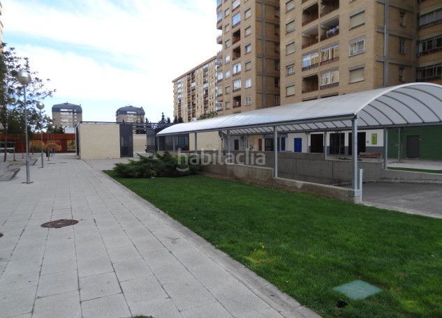Foto 66f87a65-23e8-4e8d-bee5-d899dd524b6b. Aparcament cotxe a fraga 4 a Maria Auxiliadora Huesca