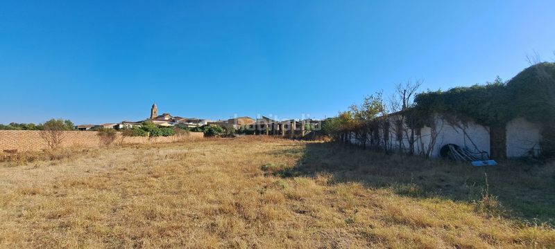 Foto 0615ce8b-31be-4c00-8d71-8828a39e2db4. Terreny residencial a Sangarrén