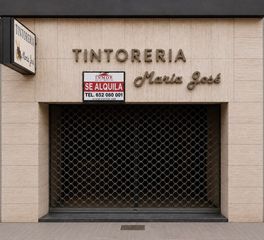 Affitto Locale commerciale in Santiago. Local com. en alquiler en santiago  mª auxiliadora, 2 despachos.