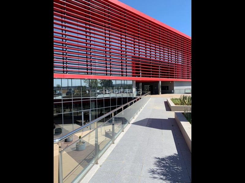 Foto e36735c1-5a7c-40cb-b802-7eb3ec588293. Büro in Salteras