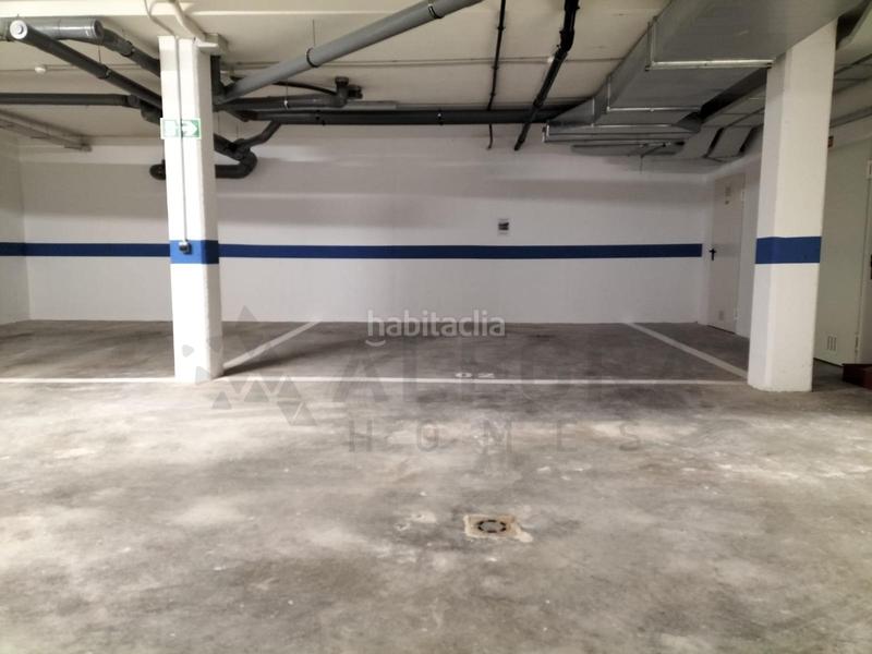 Foto 1a244fd1-54a3-488e-835d-2a8560fe16e4. Autoparkplatz in Bahia Luz - La Forestal Rota