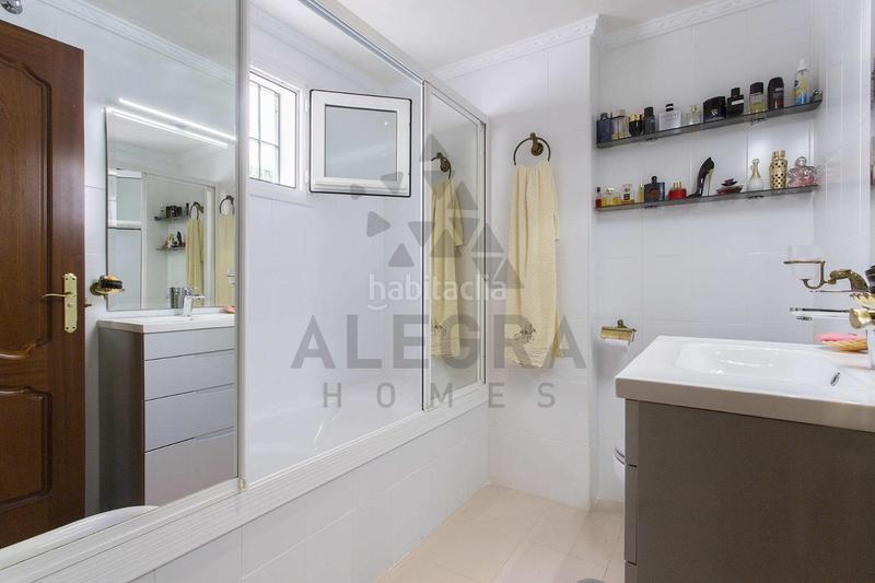 Foto 3d11fe5d-24f8-4559-bda8-002c593cb018. Casa adossada amb aparcament piscina a Pozoalbero Jerez de la Frontera