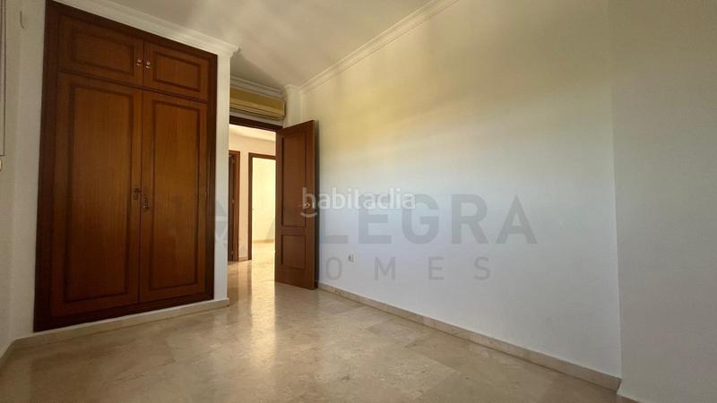 Foto 221b6eb5-2e54-48ff-8a32-d218315b0989. Maison jumelée avec piscine dans Parque Atlántico - Ronda este Jerez de la Frontera