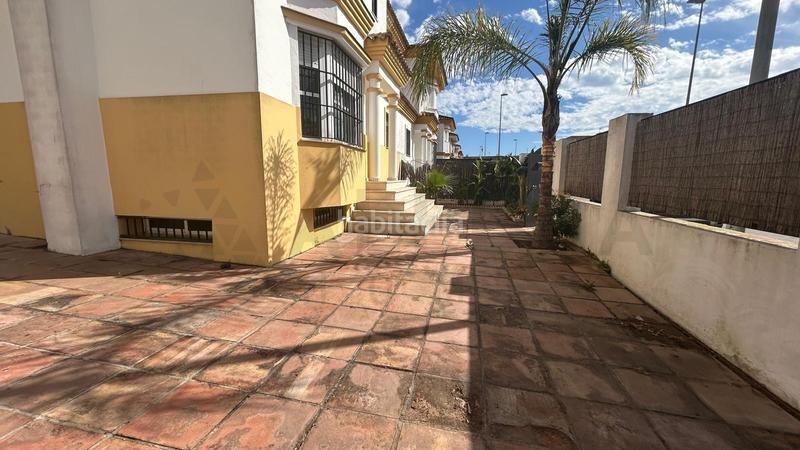 Foto 617b0ee3-4217-4b2e-a8fd-6ea99788765f. Maison jumelée avec piscine dans Parque Atlántico - Ronda este Jerez de la Frontera