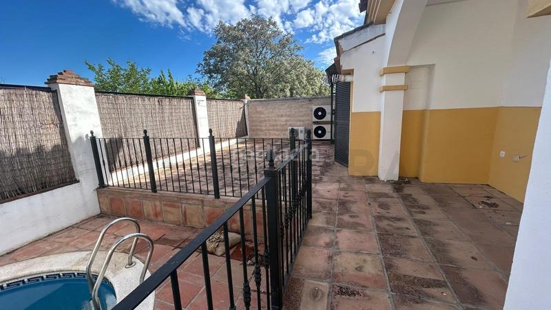 Foto 698db1dd-ab27-45ce-83b7-530a4c9de5bd. Maison jumelée avec piscine dans Parque Atlántico - Ronda este Jerez de la Frontera