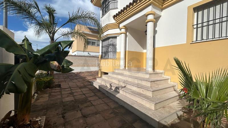 Foto b3c303d5-5110-49f9-bb18-42954242dd0c. Maison jumelée avec piscine dans Parque Atlántico - Ronda este Jerez de la Frontera