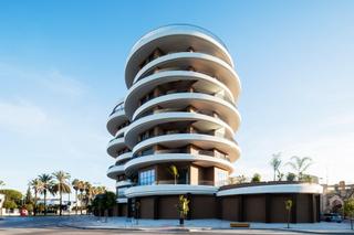 Miete Autoparkplatz in El Altillo. Amplia plaza de garaje en edificio emblemático  de jerez