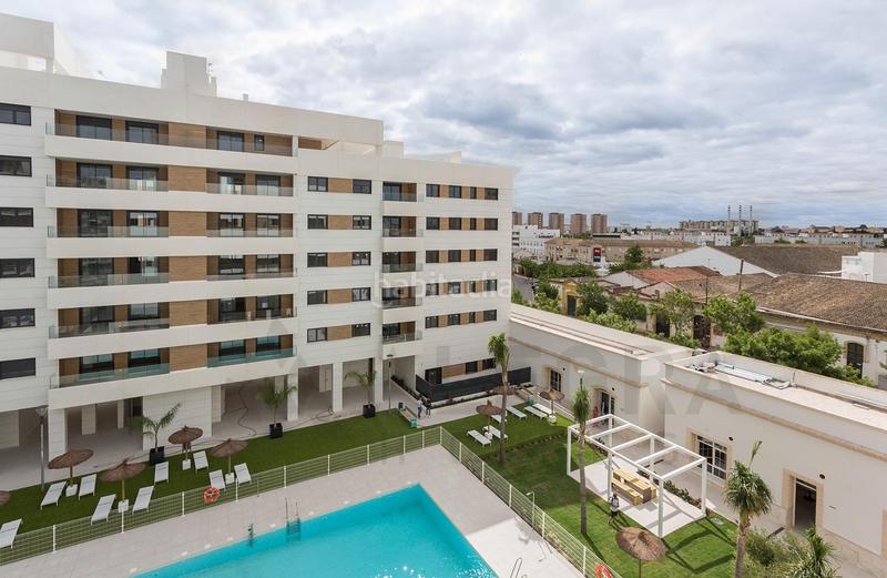 Foto 8f26c4d9-4e78-48d3-a5f0-302aefb9479c. Location appartement avec parking piscine dans Plaza de Toros Jerez de la Frontera