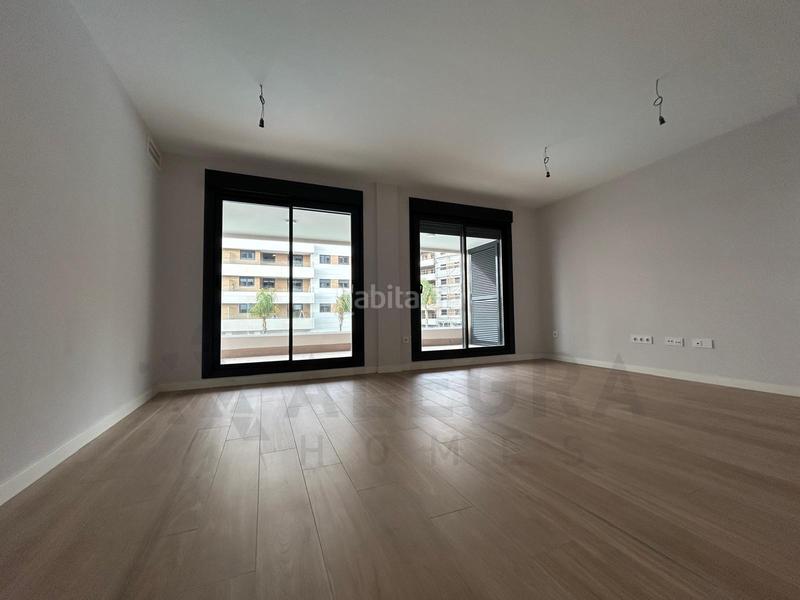 Foto 21deafd5-2f5f-4662-8ed1-6ae1502fe941. Rent flat with parking pool in Plaza de Toros Jerez de la Frontera