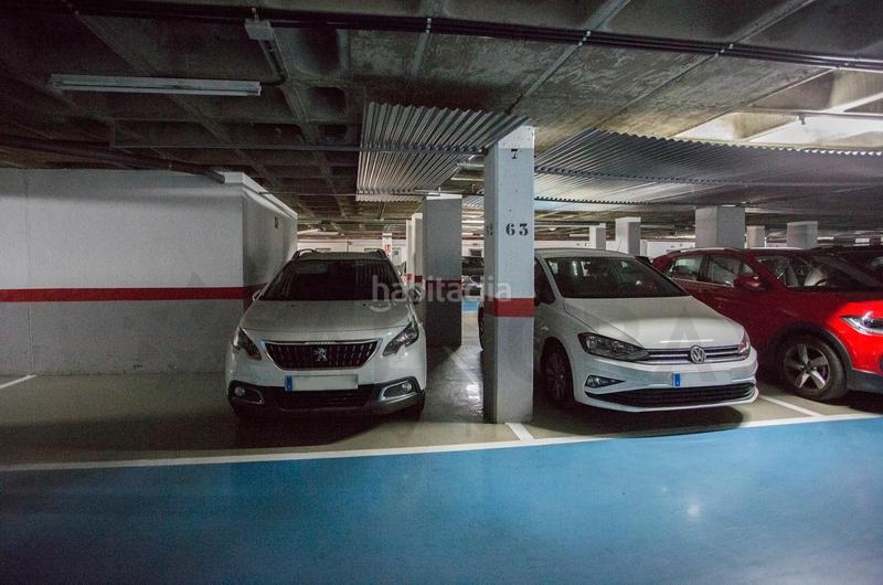 Foto 7ea5f027-c059-4f6b-8c43-f62306124b08. Pis amb aparcament piscina a La Buhaira Sevilla