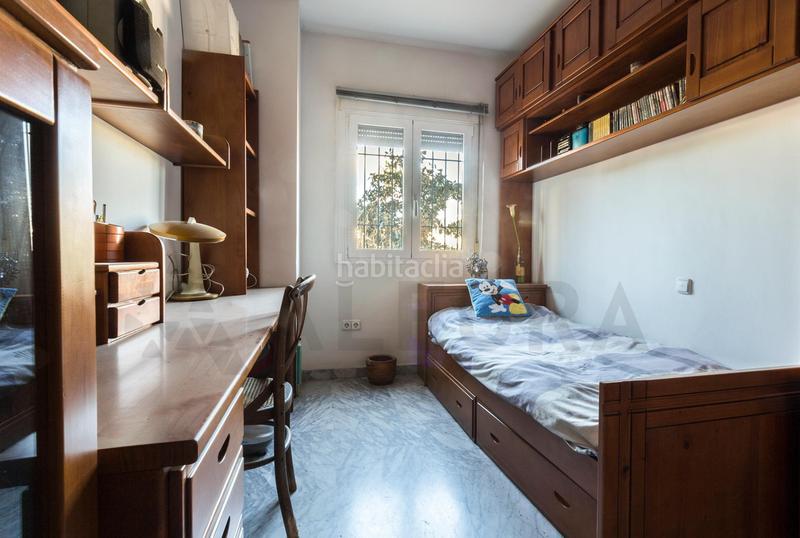 Foto 959e8570-0b4e-4549-b75a-2c0fefcaacd2. Pis amb aparcament piscina a La Buhaira Sevilla