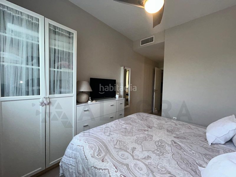 Foto c3880ed5-a5c9-4e52-813c-2e6b2cb90457. Pis amb aparcament piscina a Caballero Bonald-S. José Obrero-Guadalcacín Jerez de la Frontera