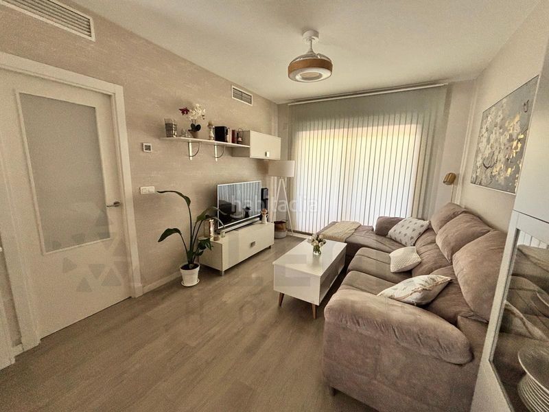 Foto f8835d0e-9a56-45be-8df2-0a01564cc5c9. Pis amb aparcament piscina a Caballero Bonald-S. José Obrero-Guadalcacín Jerez de la Frontera