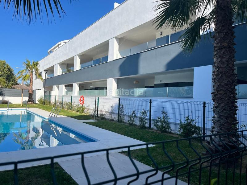 Foto 7f7ed72d-dac1-47ef-a0c3-f7e6769bd01f. Autoparkplatz in Bahia Luz - La Forestal Rota