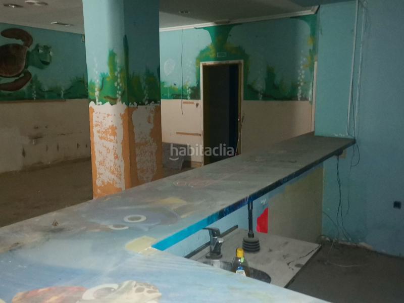 Foto aa482553-1bf9-4a17-8c76-90d4b7c57d1b. Local comercial en Barrio Alto - San Félix Almería